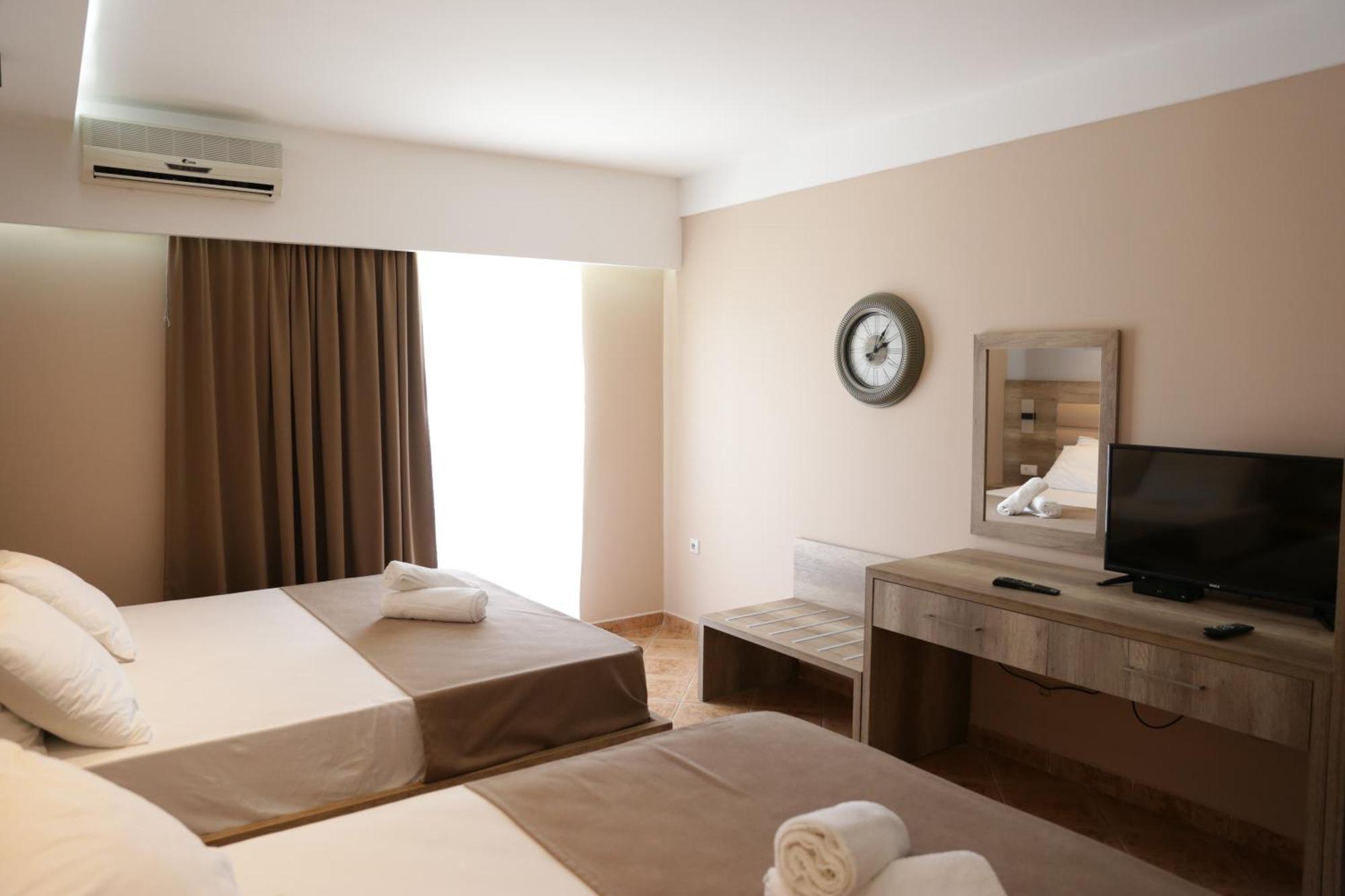 Hotel Comfort & Villas Donji Stoj Exterior foto